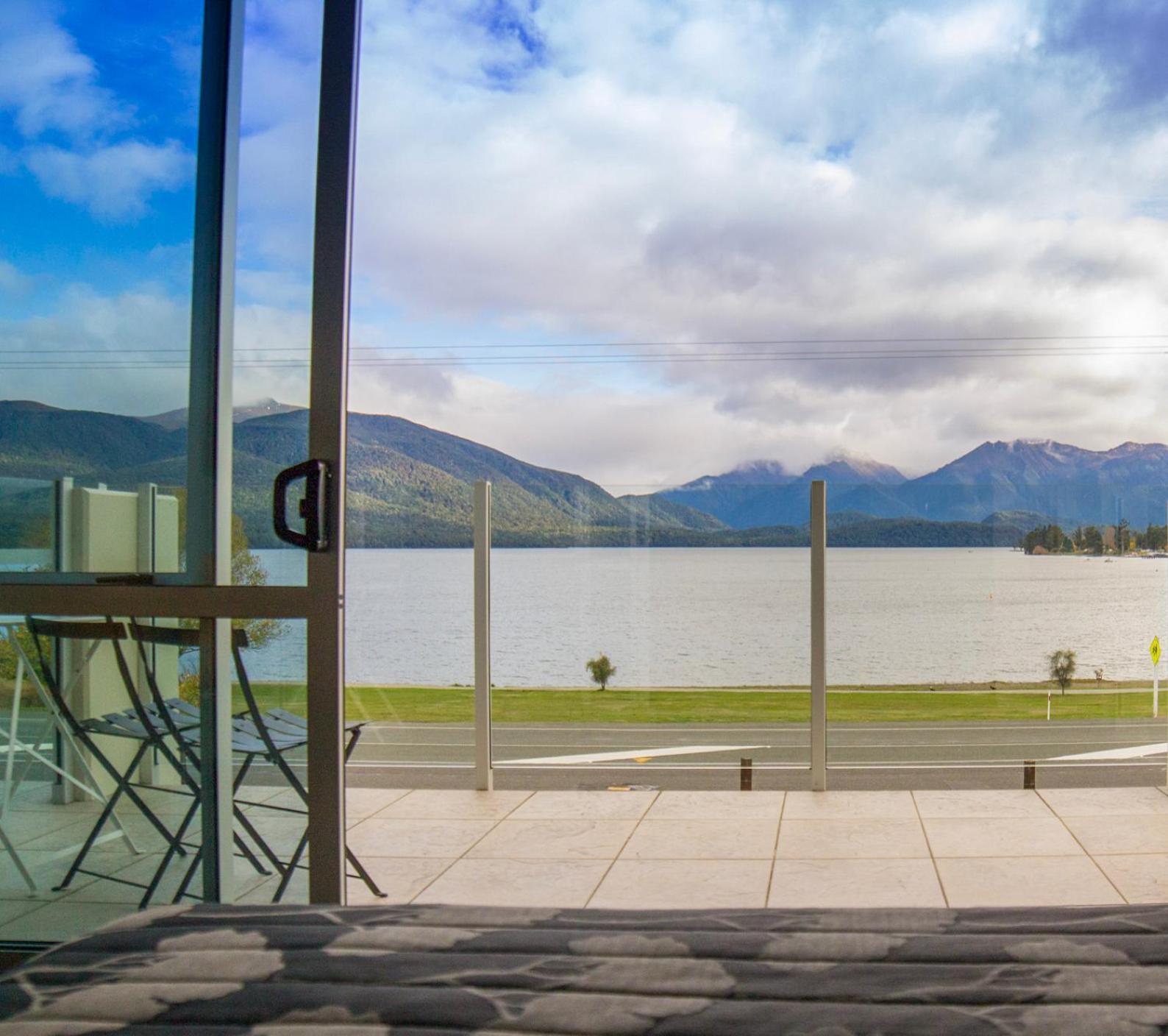 Marakura Deluxe Motel Te Anau Eksteriør billede