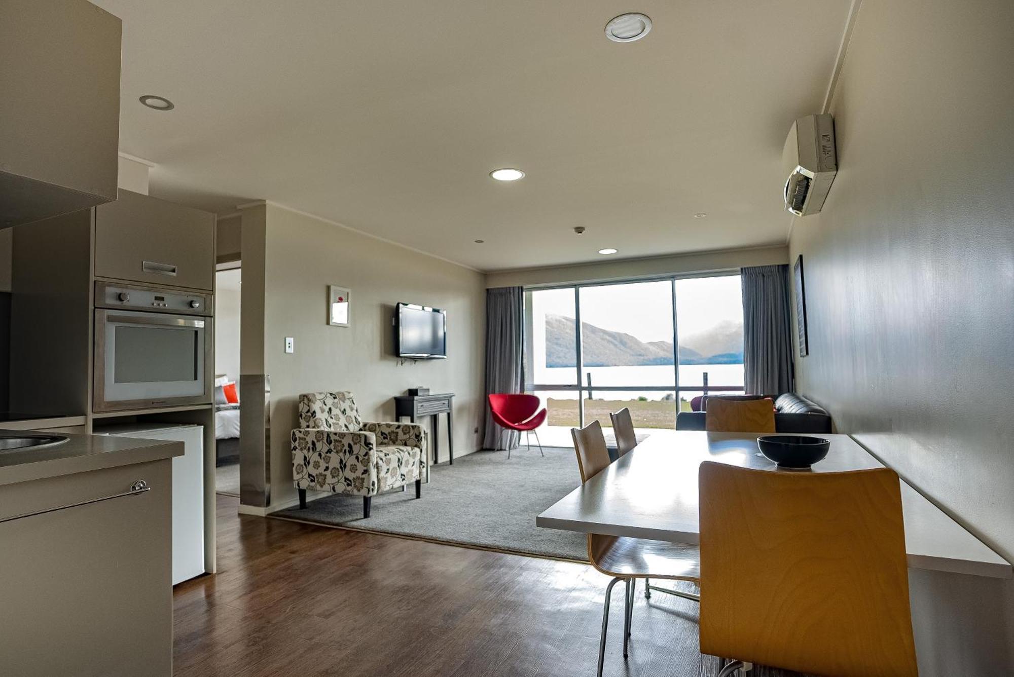 Marakura Deluxe Motel Te Anau Eksteriør billede
