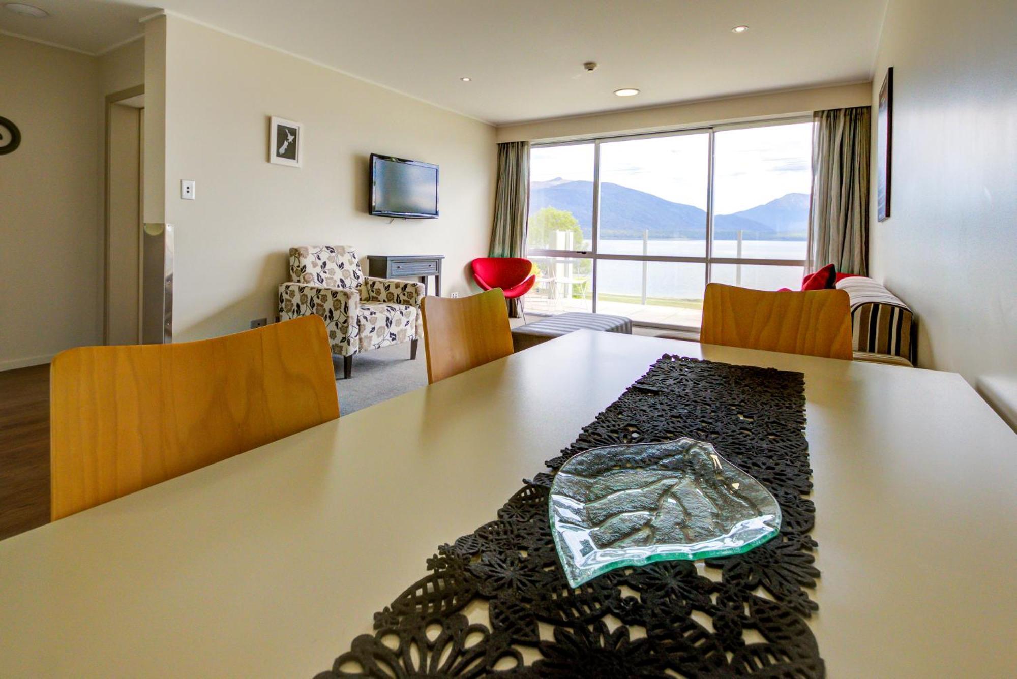 Marakura Deluxe Motel Te Anau Eksteriør billede