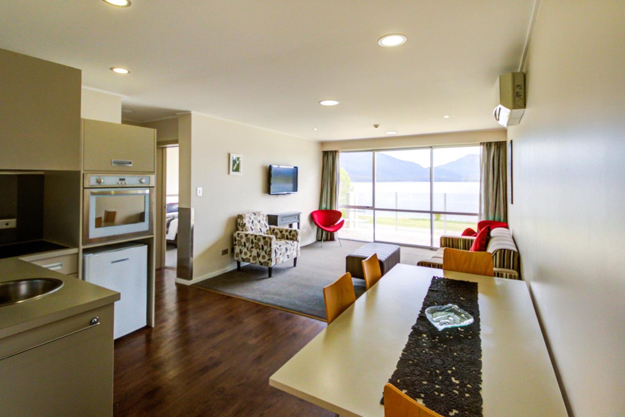 Marakura Deluxe Motel Te Anau Eksteriør billede