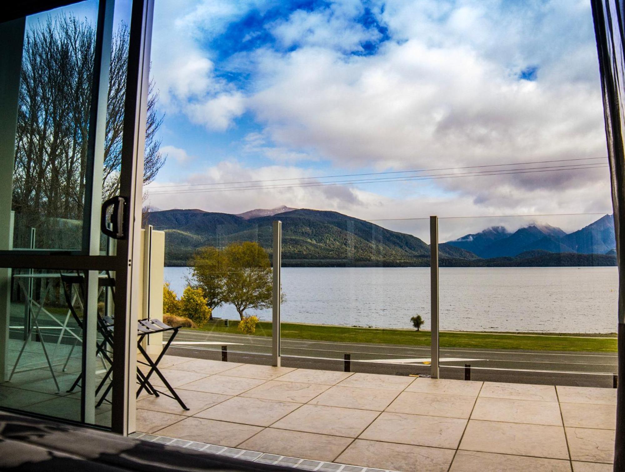 Marakura Deluxe Motel Te Anau Eksteriør billede